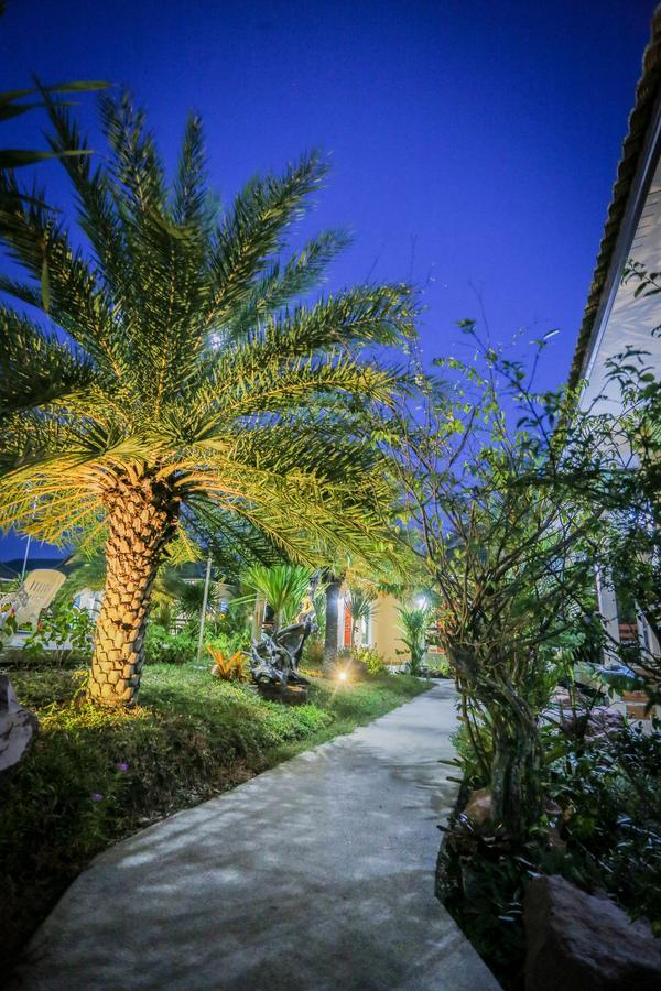 Huan Soontaree Hotel Ban Phe Buitenkant foto